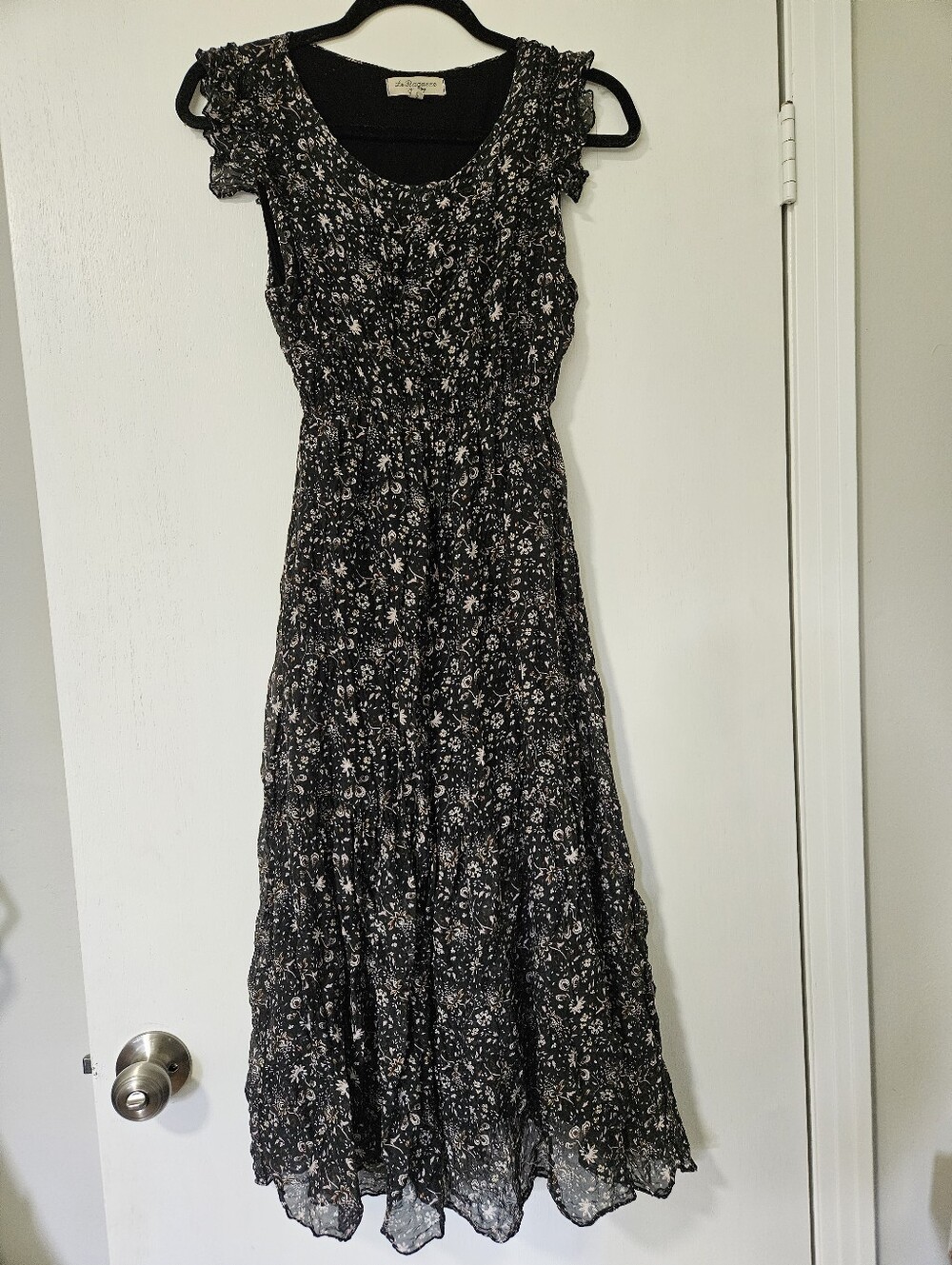 Le Ragazze Made in Italy Black Floral Midi Dress Flutter Sleeve Size S Silk Blen